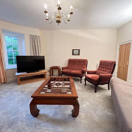 Spacious Flat Sleeps 8 Near Princes Street Единбург Екстер'єр фото
