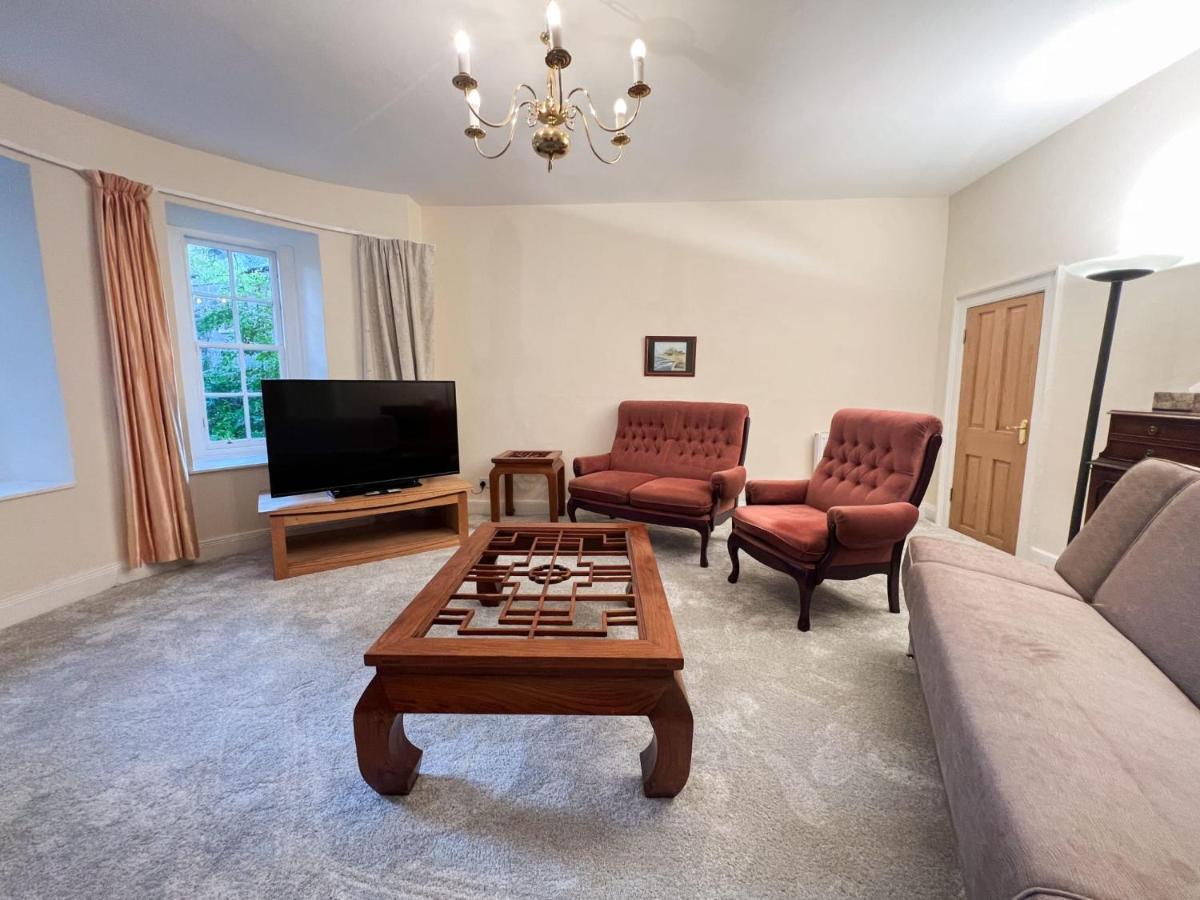Spacious Flat Sleeps 8 Near Princes Street Единбург Екстер'єр фото
