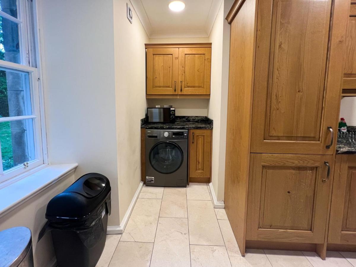 Spacious Flat Sleeps 8 Near Princes Street Единбург Екстер'єр фото
